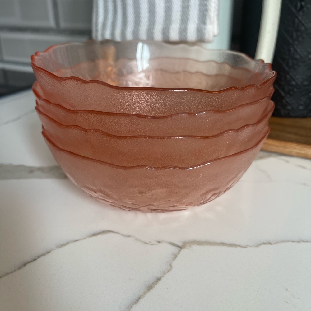 Set of 4 vintage pink Arcoroc Rosaline rose bowls